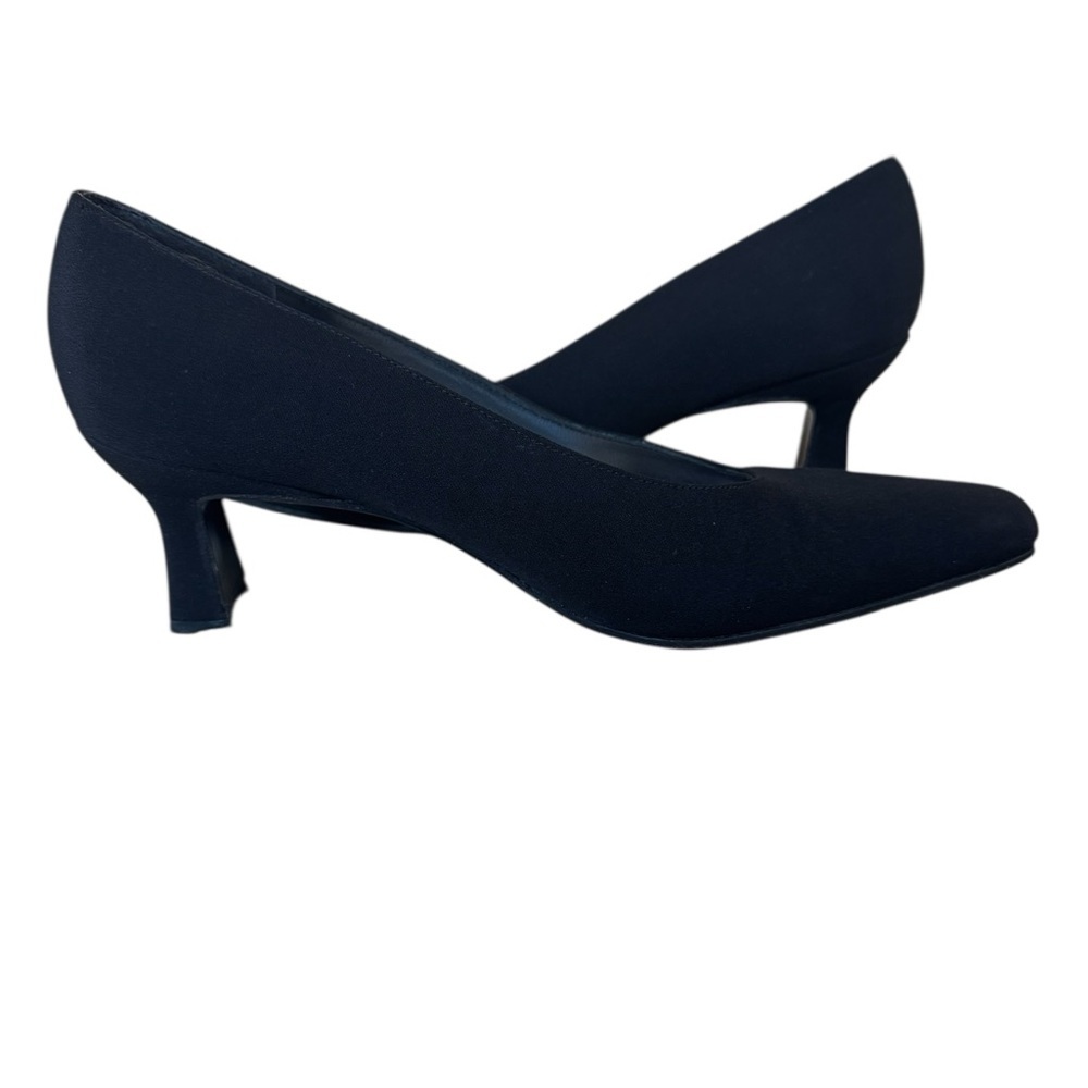 Stuart Weitzman Vintage Classic Black Pumps - Picture 2 of 7